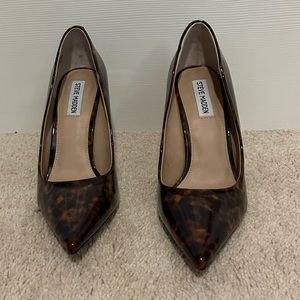 Steve Madden pumps
